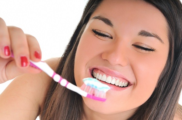 How a Professional Tooth Cleaning Can Benefit Your Health